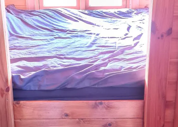 Glamping Im Beheizten Campingfass Auf Leo's Farm Alberthain